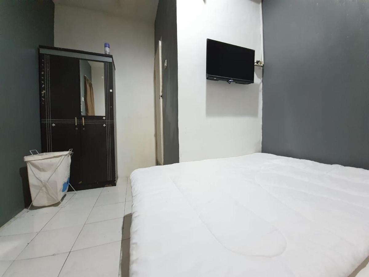 Chrysant Hotel Elok By Idh Jakarta Bagian luar foto